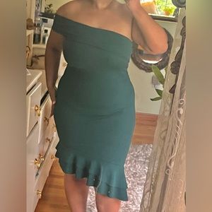 Green formal dress!only worn once. Off shoulder, mermaid bottom, size 10/12